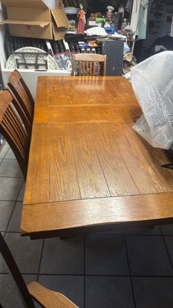 DINNER TABLE