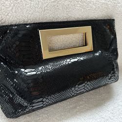 Michael Kors Berkley Patent Shiny Leather Snakeskin Large Black Gold Clutch Purse
