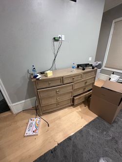 Dresser