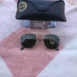 3648 Marshal Rayban Brand New Green Lenses Sunglasses 