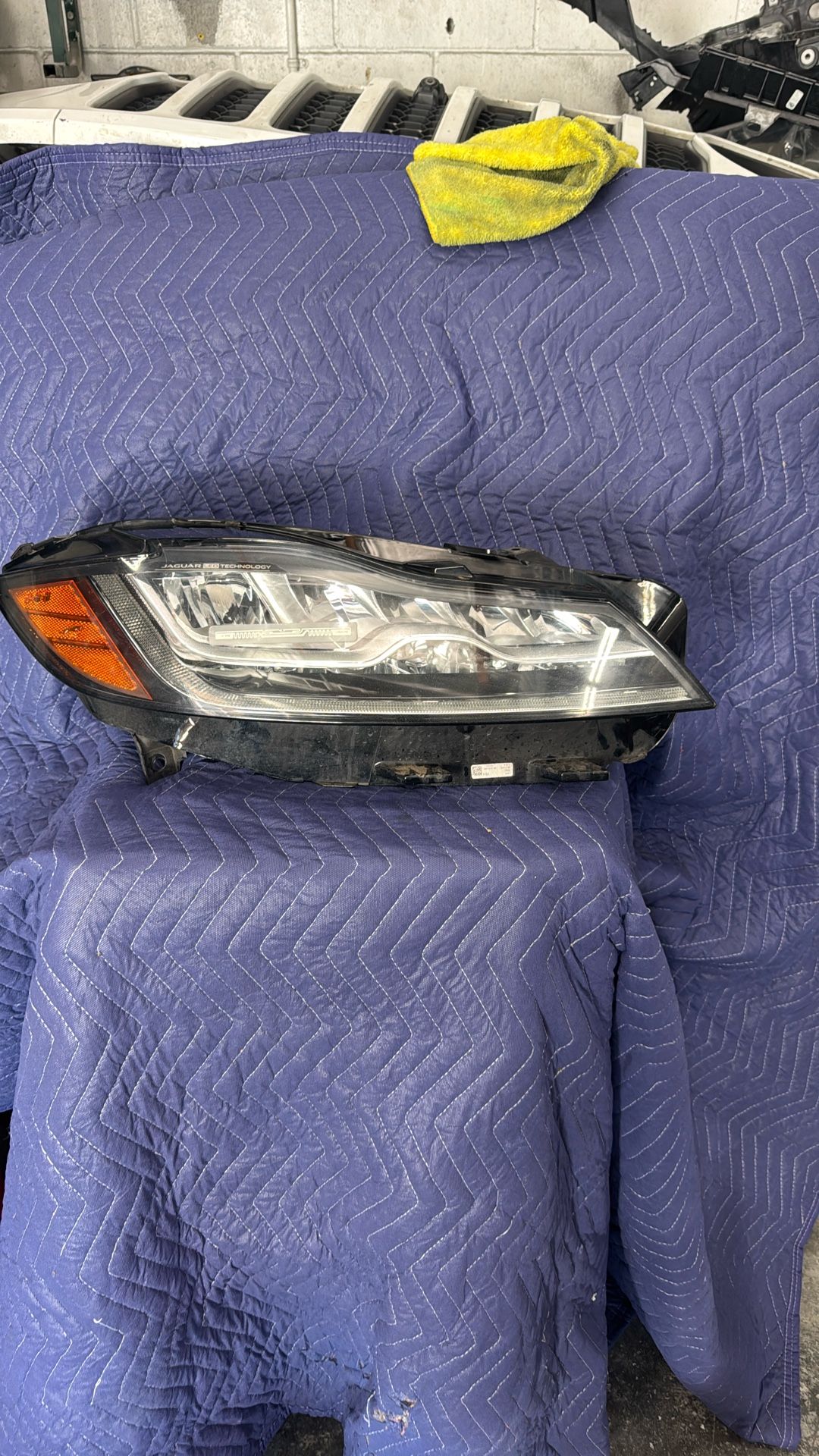 2016 2021 Jaguar F Pece FX Right Headlight 
