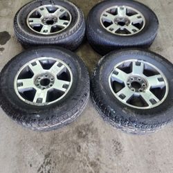 6x5.5 Wheel W/ Nice Tires 275/65/18