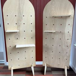 Floating Curved Top Pegboard Stand 
