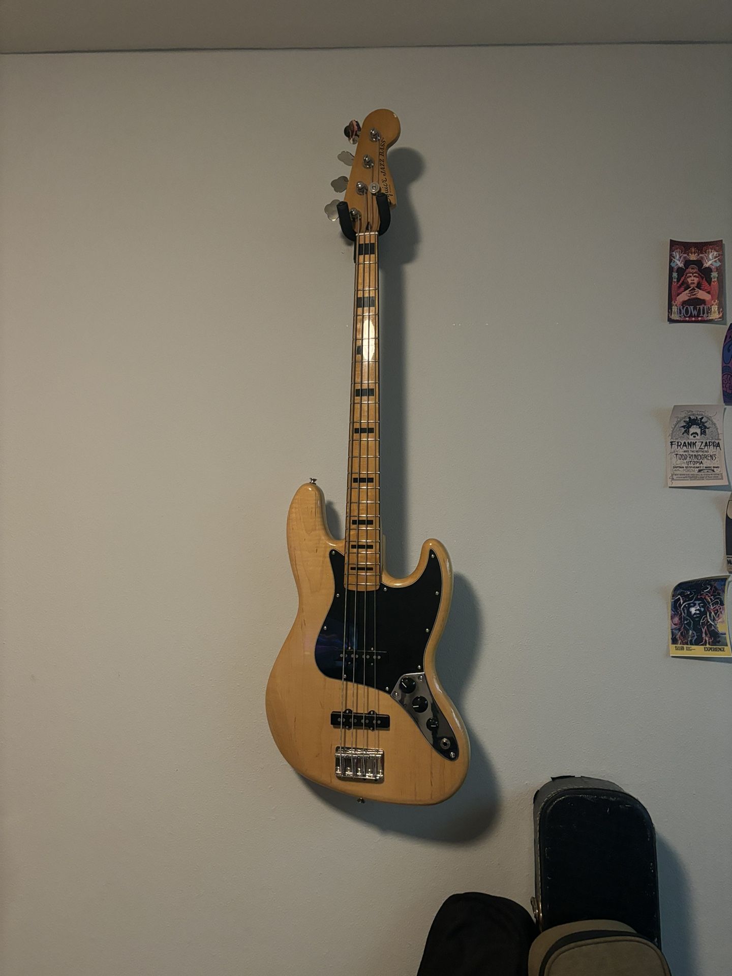 Squire 70’s Vibe Jazz Precision Bass Guitar