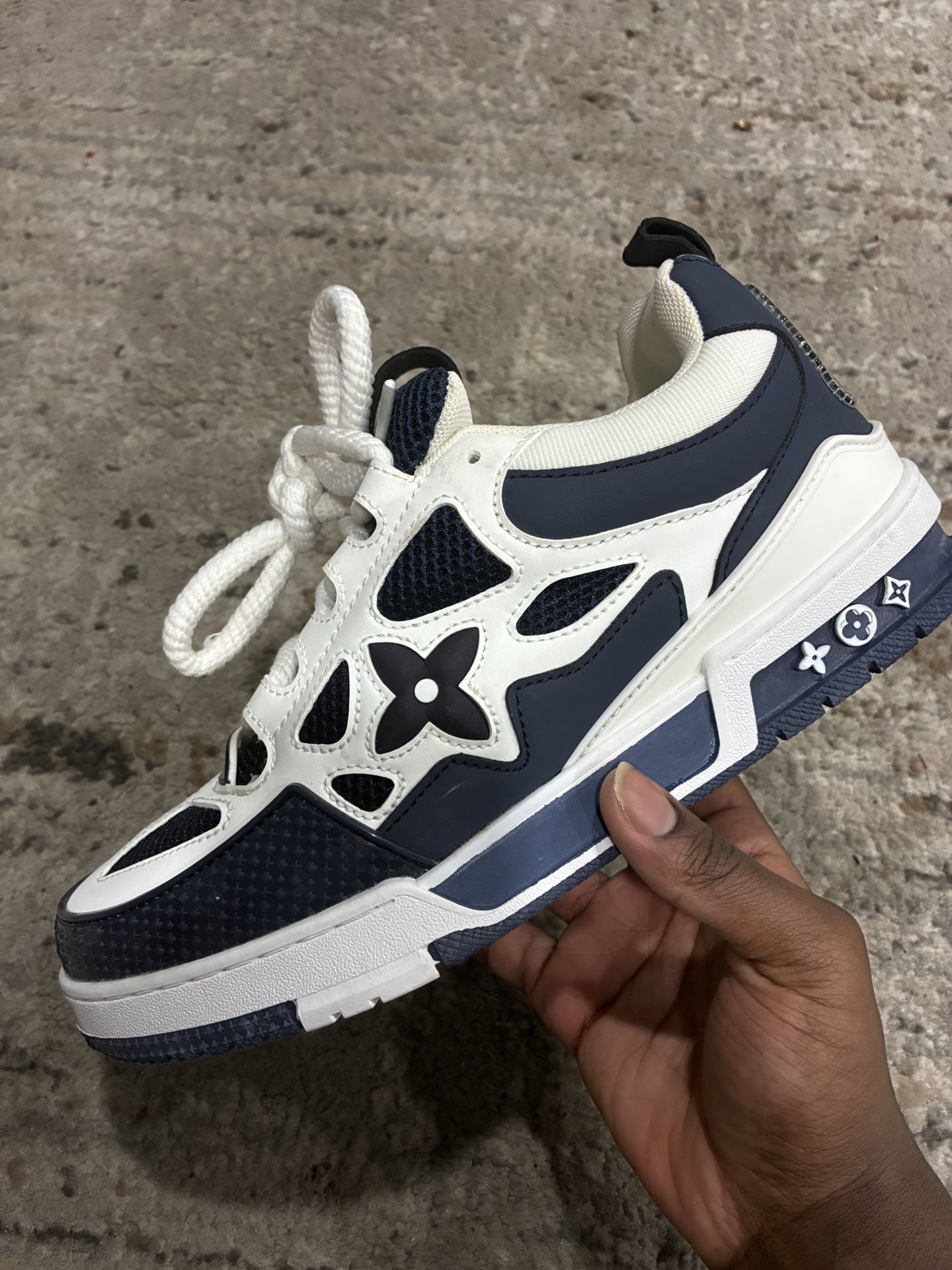 Louis Vuitton Size 9.5