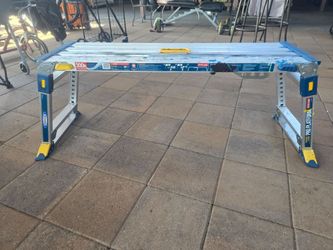 Aluminum work platform