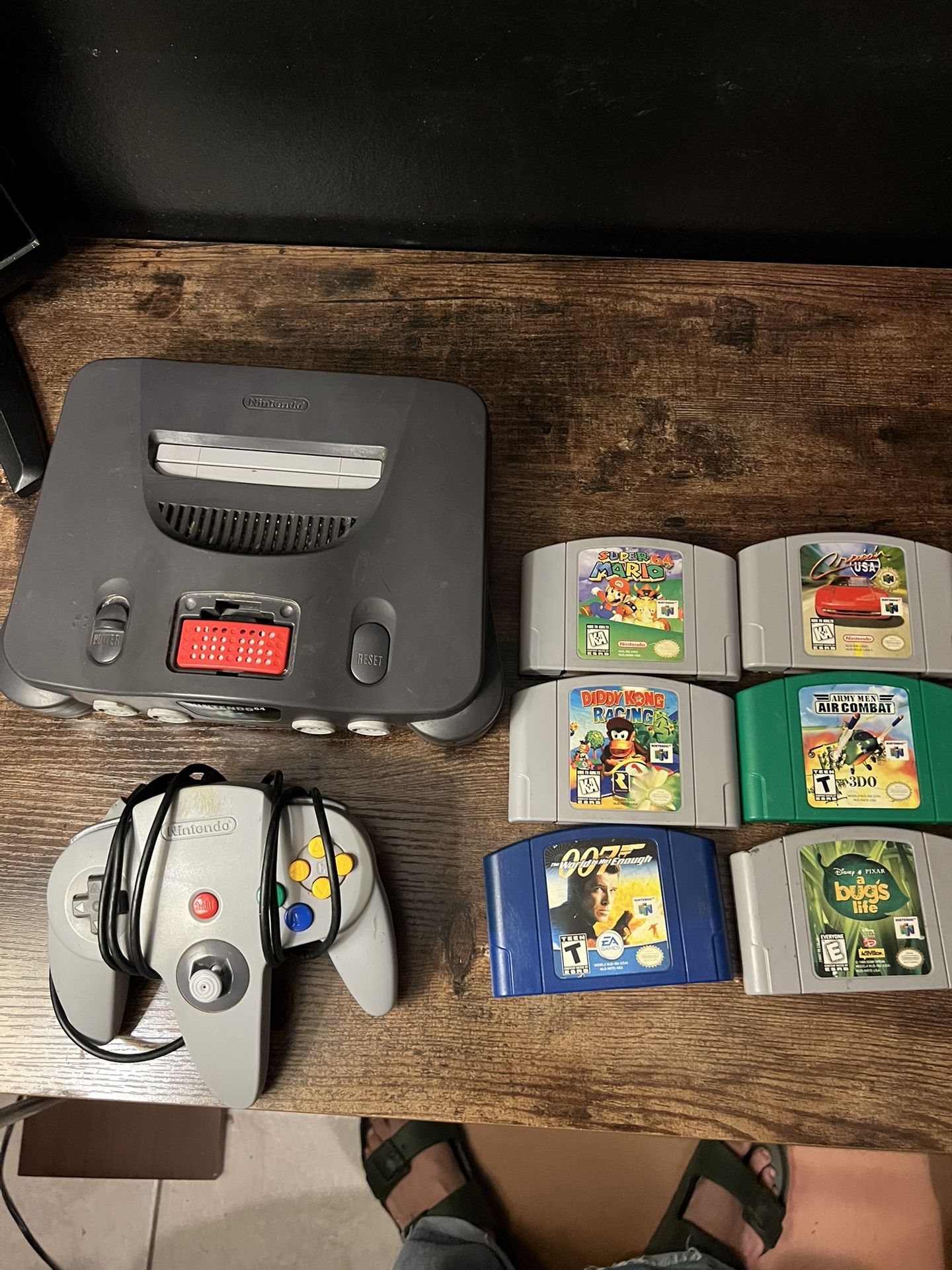 Nintendo 64 Bundle (Super Mario 64, Diddy Kong Racing, 007)
