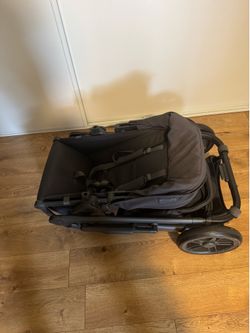 Upper baby cruise stroller