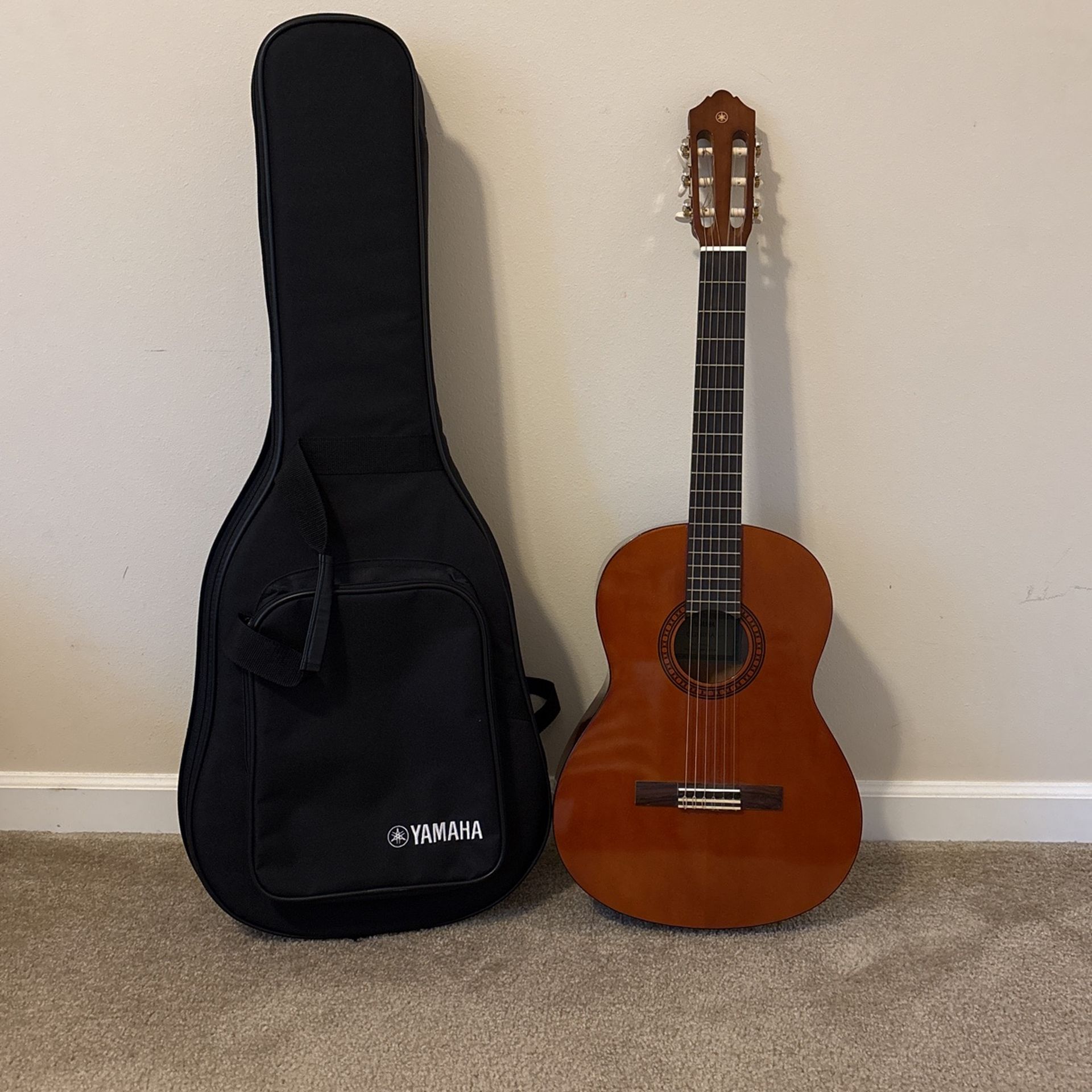 YAMAHA CGS103A 3/4 Size Classical Guitar with Case
