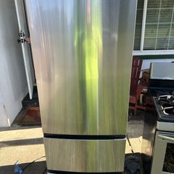 GE 11.9 Cu. Ft Bottom Freezer Refrigerator 