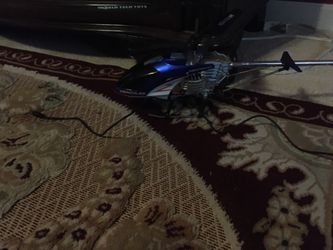Remote control helicopter works comes with charger