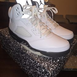 Air Jordan 5 Reverse Metallic size 9.5 