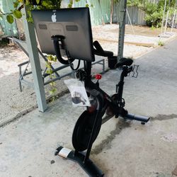Peloton Bike 