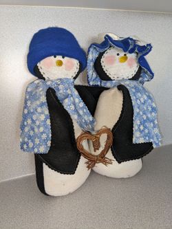 Stuffed penguin set