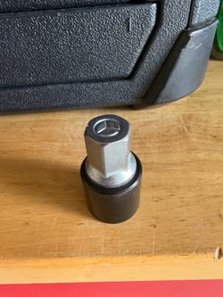 Mercedes-Benz Wheel Lock Key OEM