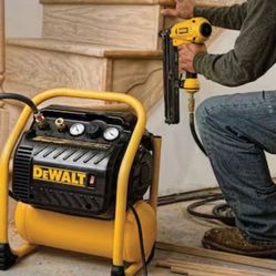 DEWALT AIR COMPRESSOR  2.5 Gal. Portable Electric Heavy Duty 200 PSI Quiet Air Compressor