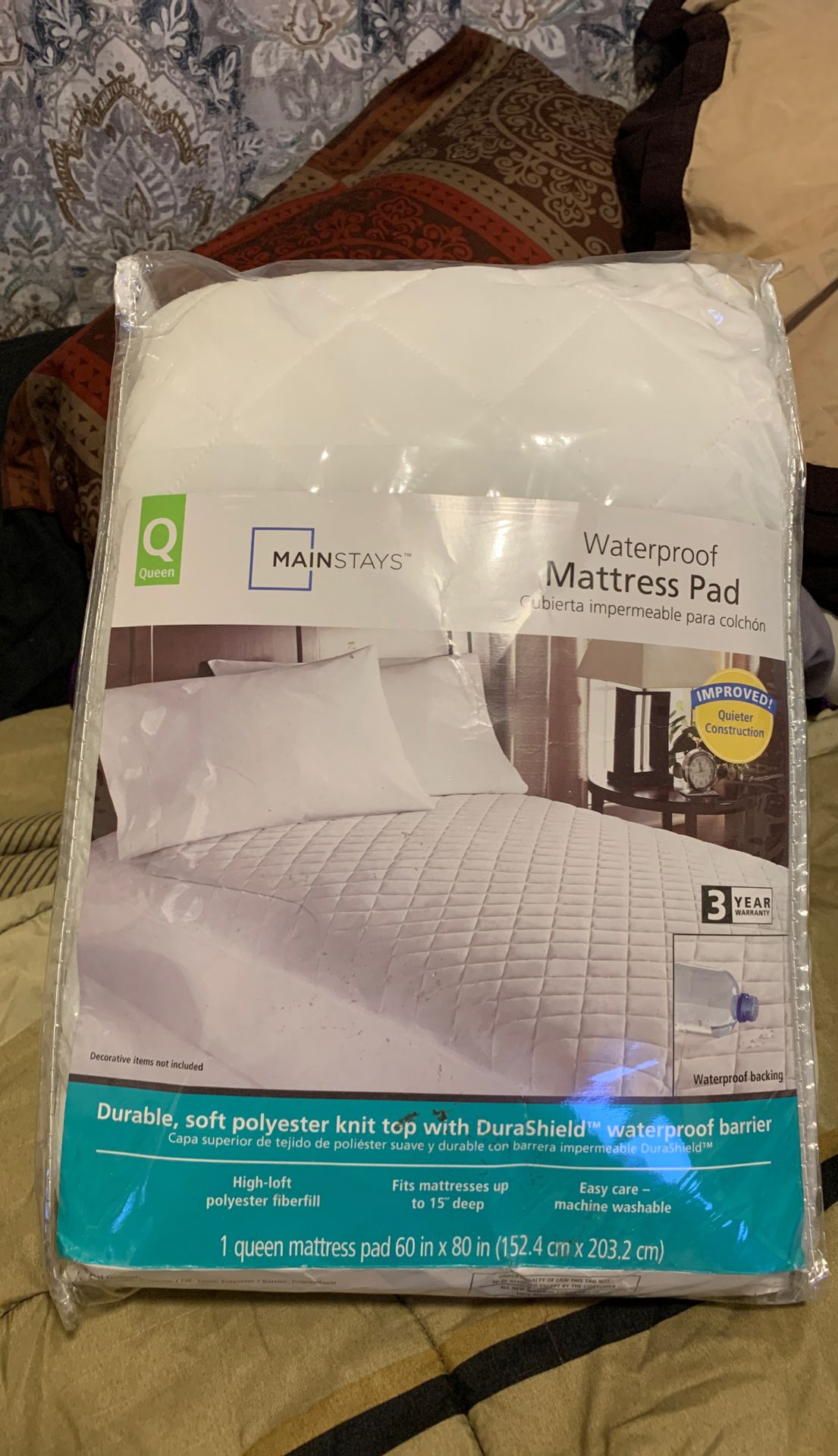 Waterproof Mattress Pad - Queen Size - Still in package *brandnew*