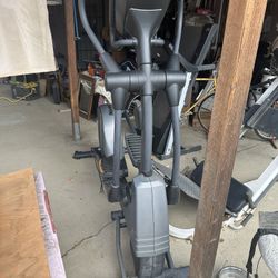  Nordictrack e7.7 power incline elliptical