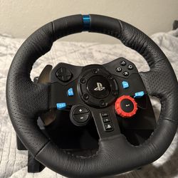 Logitech G29 Racing Wheel + Pedals – Barely Used 160$