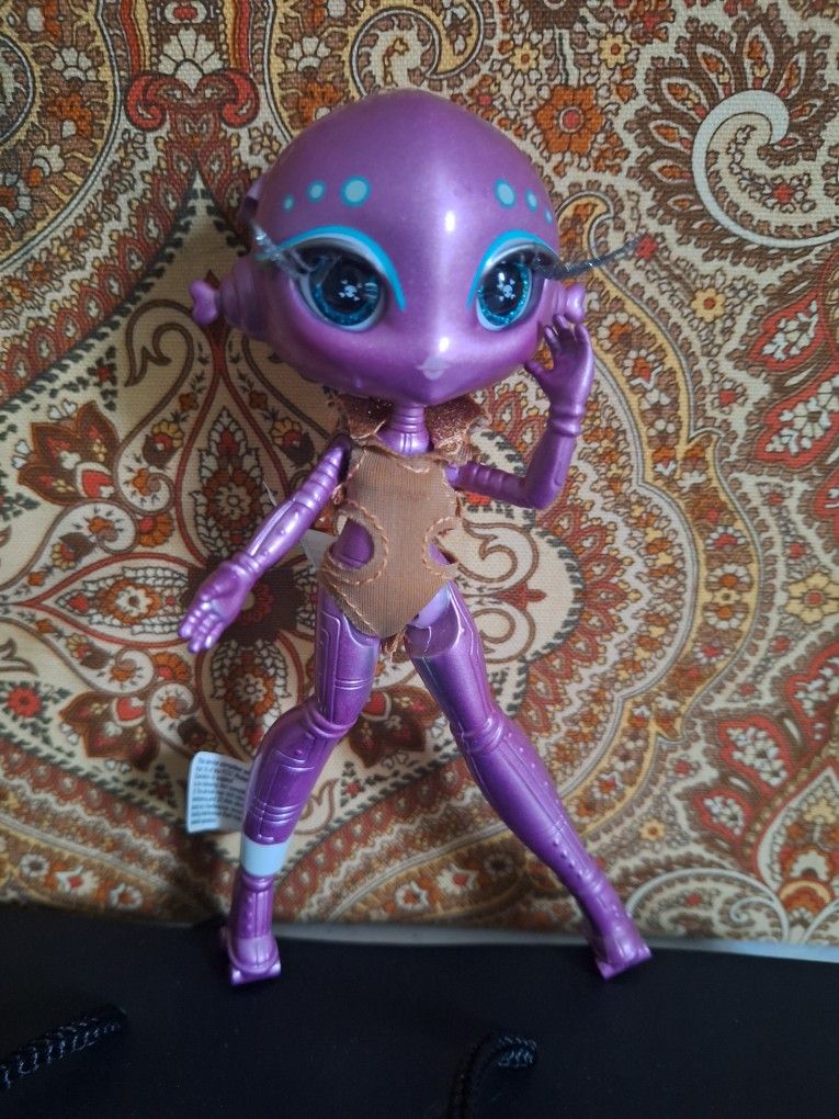 Doll Alien Novi Stars 