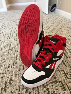 *LIKE NEW* - Reebok Royal BB 4500 Collection