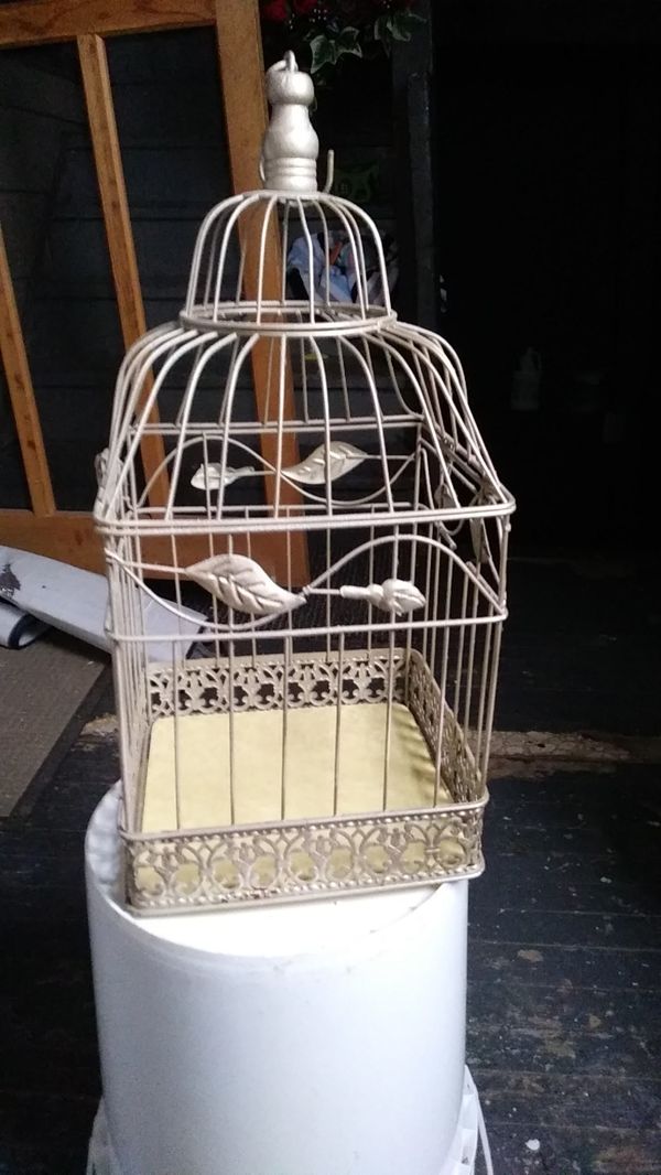 Small bird cage for Sale in Chicago, IL OfferUp