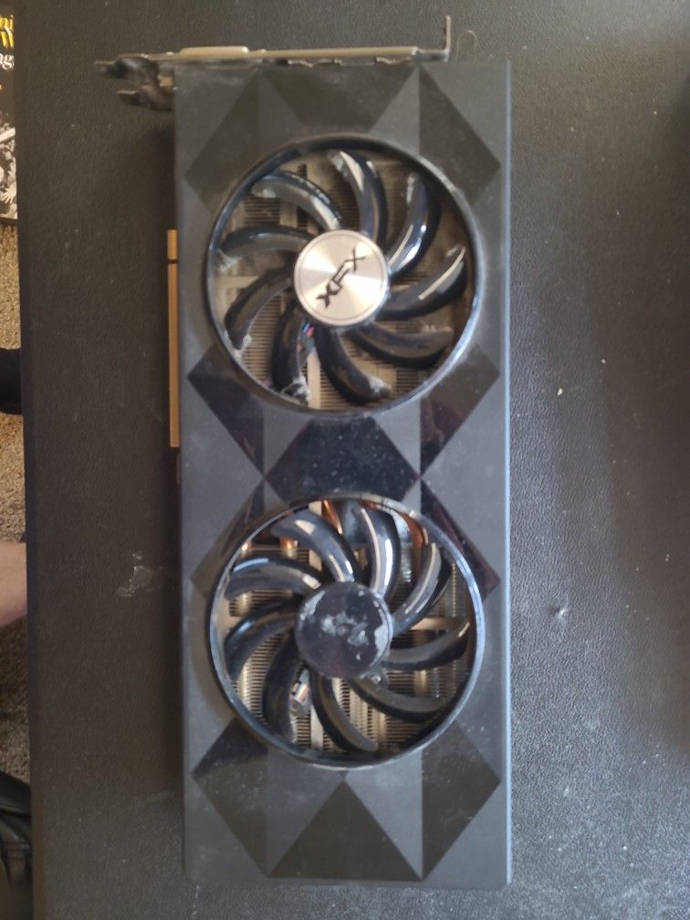 AMD R9 390