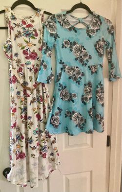 Dresses . Girl Size 10 Years Old .