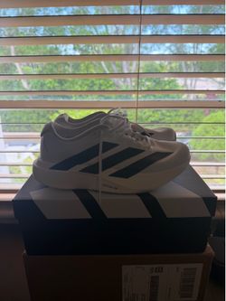 Adidas Evo SL white size 8