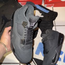 Jordan 4 Black Cat 