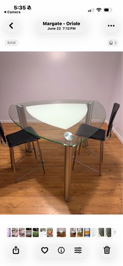 Stool glass table