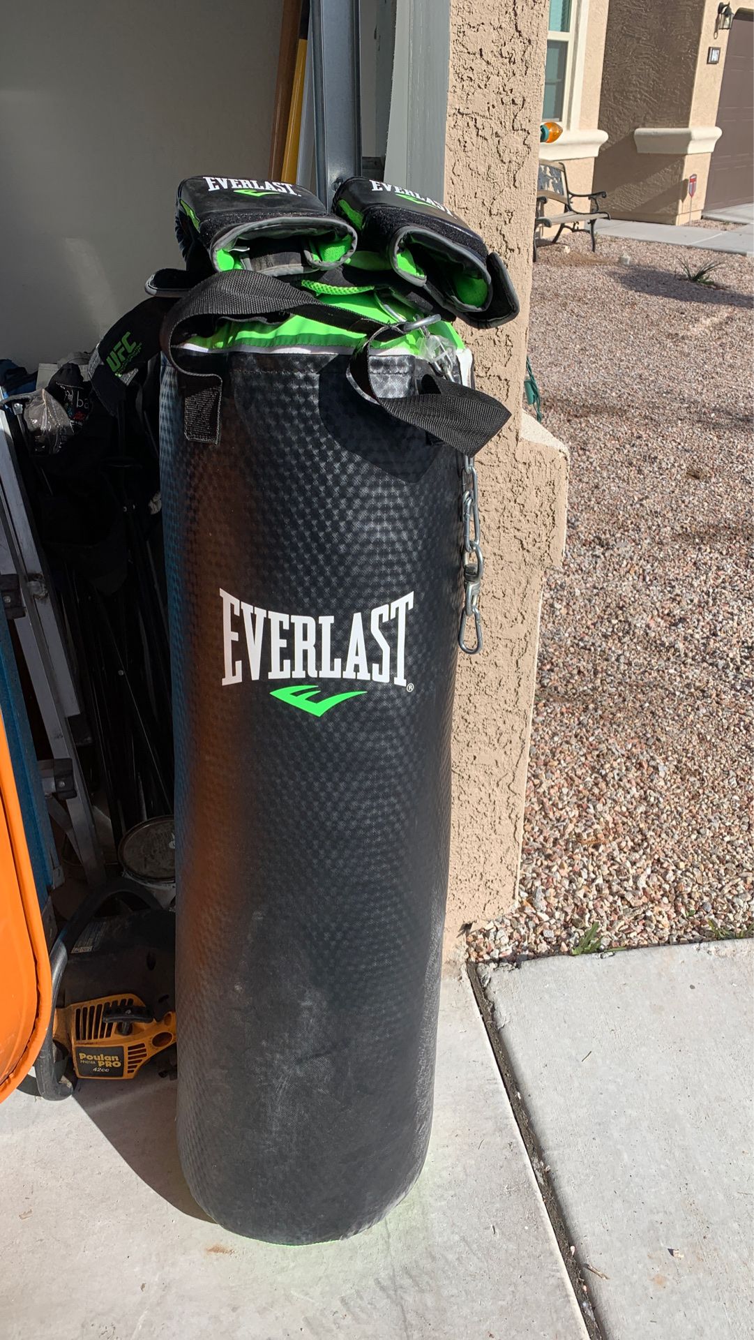 Everlast punching bag used once or twice