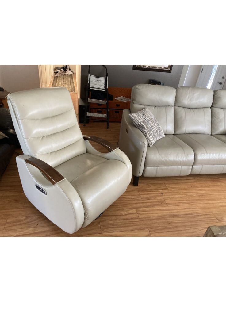 New Couch And Reclining Chair