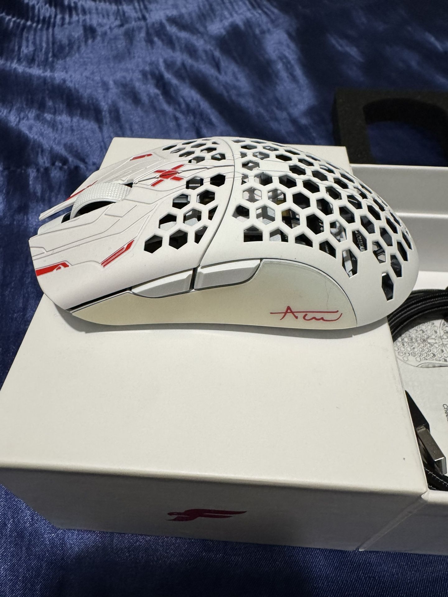 Finalmouse ULX Pro Aceu Lion (Medium)