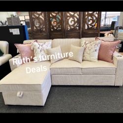 Beautiful! Sectional Sofa W/ Pullout Bed & Reversible Chaise With Storage New In Box