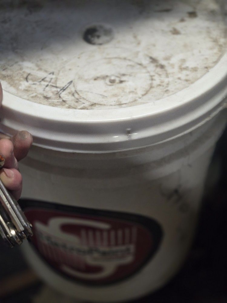 Interior/exterior Paint 5 Gal Color: Sand Dune