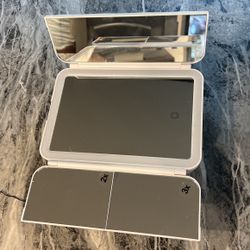 Mirror With LED LIGHT.  Adjustable With Battery Or USB Connector 