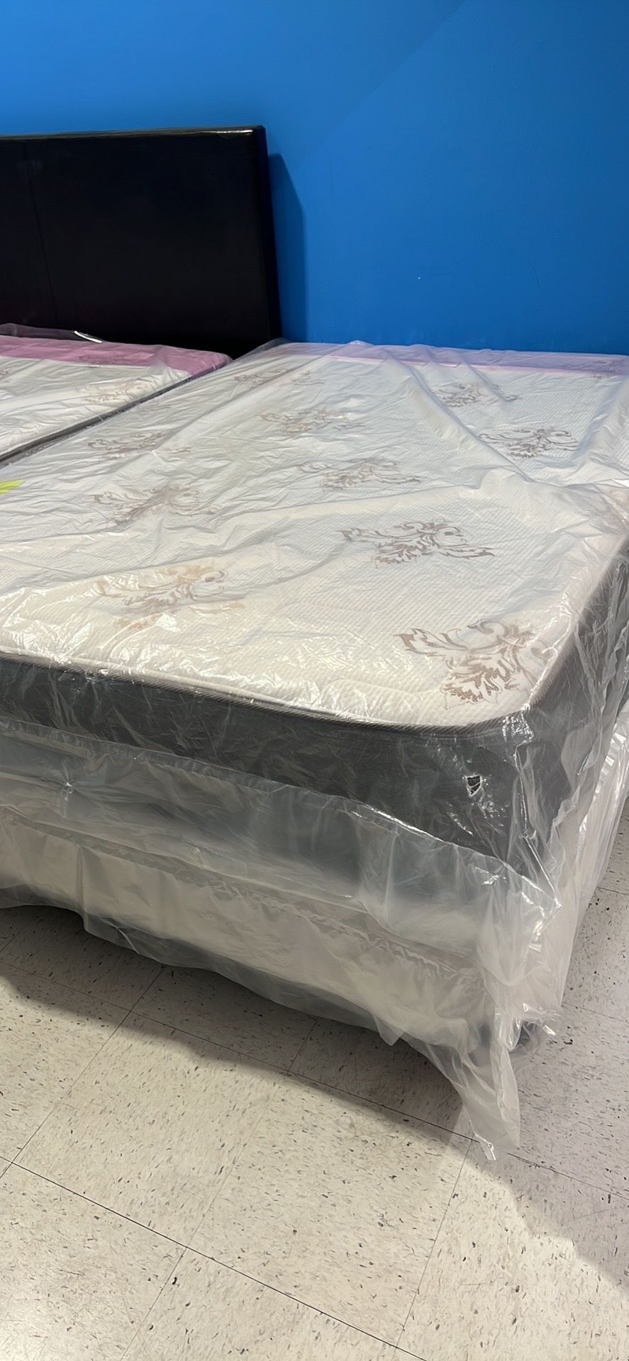 Me Full Mattress And Box Spring 2pc Bed Frame Is Not Included