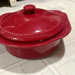 Brand New Ceramic Princess House 2 Qt Casserole Dish * Berry Red*
