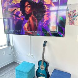55 Inch Flat Screen ROKU TV 
