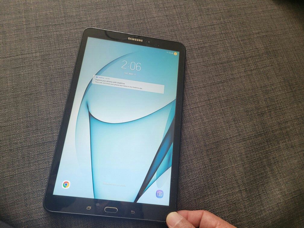 SAMSUNG GALAXY TAB A 9.7" 32GB RAM WORKING FINE WIF ONLY tablet tableta tab samsung
