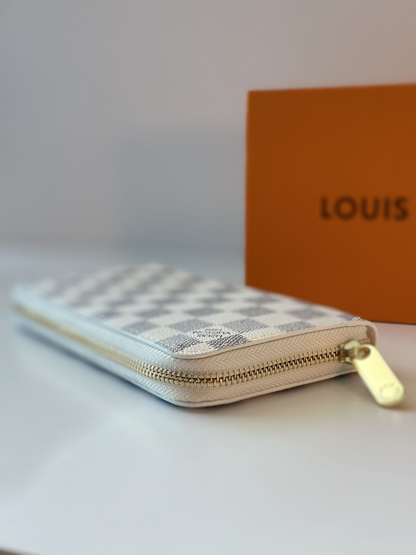 ♥️ Louis Vuitton Damier Azur Wallet ♥️