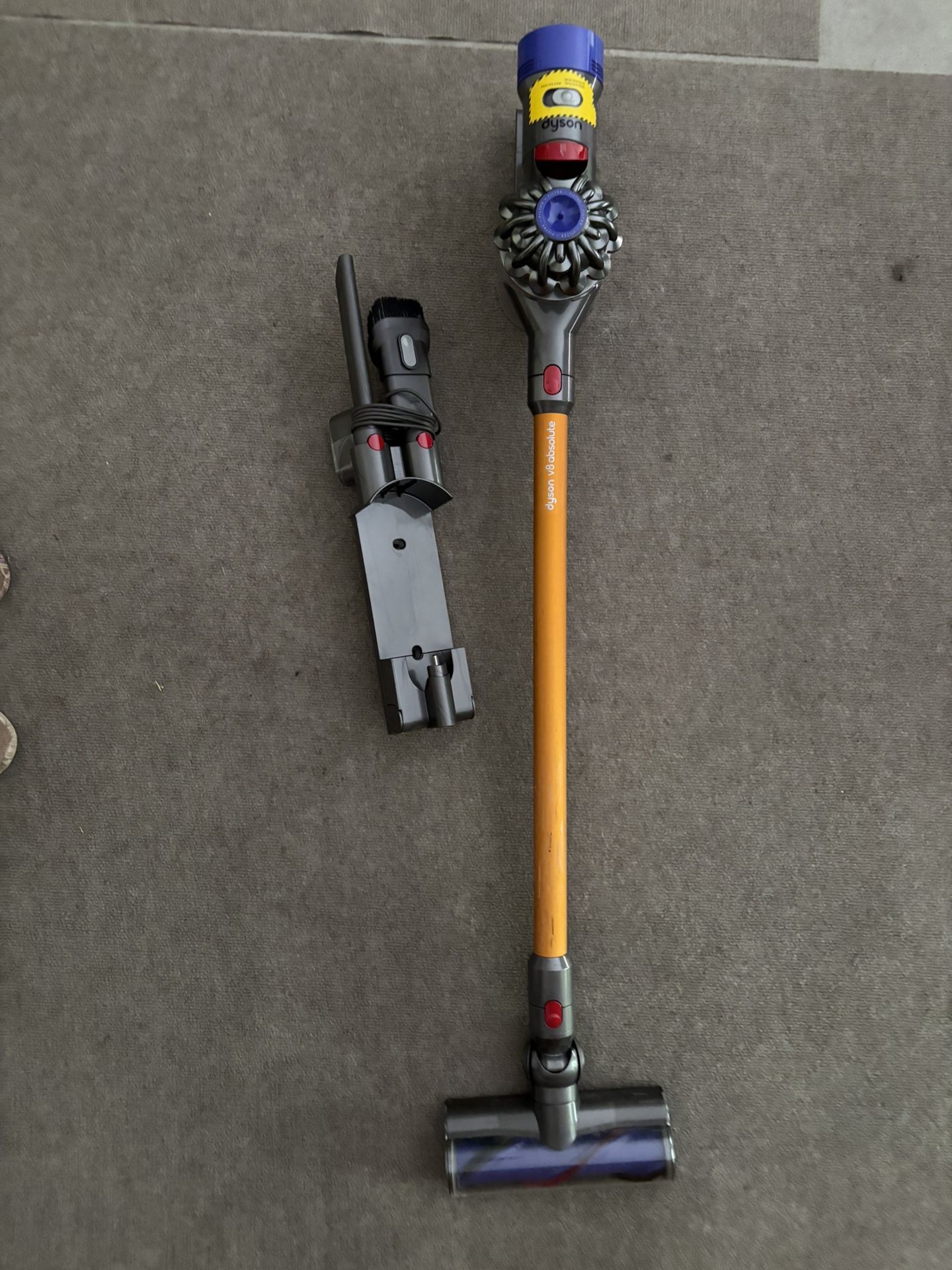 Dyson Vacuum V6