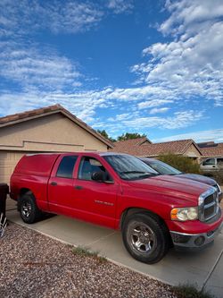 2004 Dodge Ram 1500  Quad Cab- 4.7 V8- Matching Camper Shell