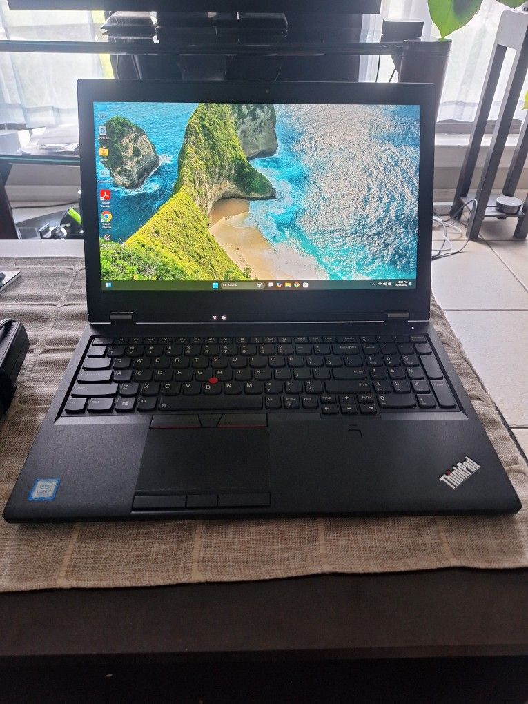15.6" Workstation Laptop 8th Gen i7 8750H 6 Core 12 Thread 32 GB Ram 4 GB Nvidia GPU 512 GB M.2 SSD