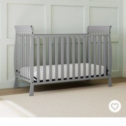 Brand New Baby Crib 3in1