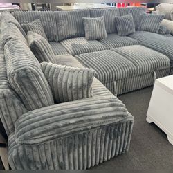 Comfortable GRAY Jumbo corduroy U-Shaped Pull Out Sectional Sofa w/ Storage Chaise + Pillows