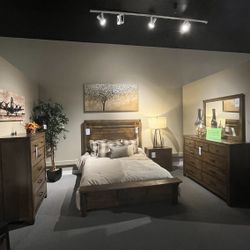 Brown 4PC Queen Bedroom Set