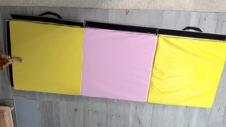 Tri-Fold Gymnastics / Play Mat