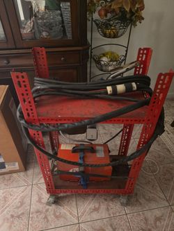 Welding machine with cart